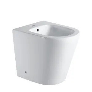 Chaozhou fabbrica di stile europeo a pavimento bagno rotonda water closet wc addebbitato bidet donne che lavano set OEM