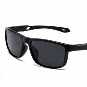 Nuevas <span class=keywords><strong>Gafas</strong></span> <span class=keywords><strong>de</strong></span> Ciclismo <span class=keywords><strong>de</strong></span> Moda Transfronterizas 2025 para Hombre y Mujer a Prueba <span class=keywords><strong>de</strong></span> Viento y Arena, Lentes Polarizadas UV400 con Correa Ajustable - Product Image 6