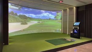 Simulateur de golf en réalité virtuelle d'intérieur multijoueur pour la maison, l'école, le centre commercial, équipement sportif de loisirs - Product Image 6