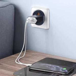 Adaptador de Viaje Universal MerKan, Estándar Europeo 16A, Enchufe ABS para Uso Doméstico e Industrial en Europa - Product Image 2