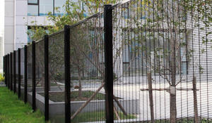 Precios al por Mayor en Sudáfrica, Malla de Alambre Antiescalada 358, Cerca de Alta Seguridad - Product Image 6