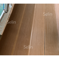Planches de terrasse en WPC co-extrudé Selin Modern Outdoor, texture bois, antidérapantes, écologiques, imperméables, résistantes aux intempéries, pour jardin