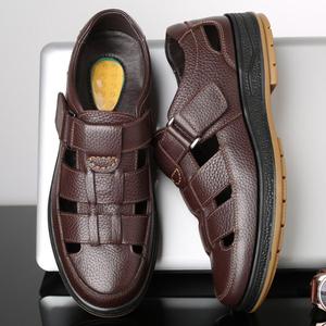 Scarpe estive da <span class=keywords><strong>uomo</strong></span> in pelle Casual con foro cavo <span class=keywords><strong>sandali</strong></span> da lavoro di grandi dimensioni 45 e 46 <span class=keywords><strong>sandali</strong></span> in pelle - Product Image 2