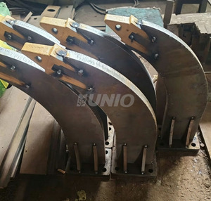 Sarcleuse diesel UNIO avec dents traitées thermiquement et boîte de vitesses longue durée, haute productivité pour terrains rocheux et inégaux - Product Image 4