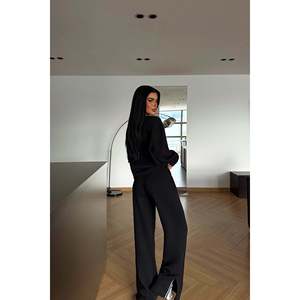 Survêtement d'hiver noir Kassel, confortable, respirant, en nylon, jogging, logo personnalisé, ensemble 2 pièces, commande minimum 2 pièces - Product Image 2