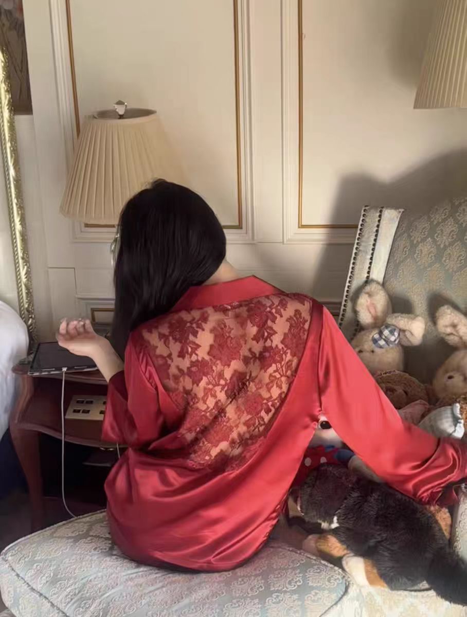 Back hollow lace  Burgundy