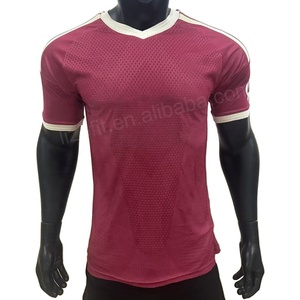 Camiseta de Fútbol Estilo Galáctico Borgoña 2026, Versión Jugador Profesional del Club Élite Madrid Visitante - Product Image 2