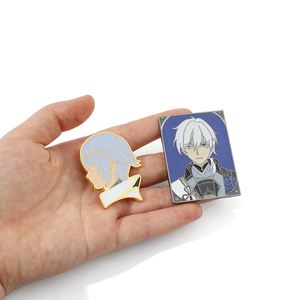 Genshin-broche de Metal de 2 estilos, personaje de dibujos animados, <span class=keywords><strong>Kamisato</strong></span> <span class=keywords><strong>Ayato</strong></span>, accesorio de ropa de Cosplay para regalos - Product Image 1