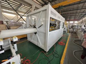 Extrusion de tuyau d'eau de <span class=keywords><strong>PVC</strong></span> CPVC de <span class=keywords><strong>50</strong></span>-160mm faisant la ligne de machine - Product Image 5