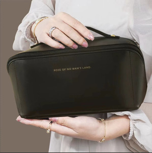 Borsa per il Trucco in Pelle PU di Grande Capacità, Impermeabile, per Articoli da Toeletta, con Cerniera, Logo Personalizzato, Motivo Floreale, Portatile, per Viaggi - Product Image 3