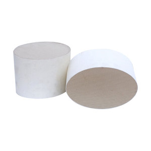 <span class=keywords><strong>Catalyseur</strong></span> universel pour <span class=keywords><strong>voiture</strong></span> le plus vendu, substrat céramique 200/300/400 CPSI pour la purification des gaz d'échappement - Product Image 3