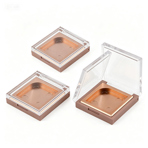 Palette cosmétique carrée en plastique avec couvercle transparent pour le rangement des fards à paupières - Product Image 4