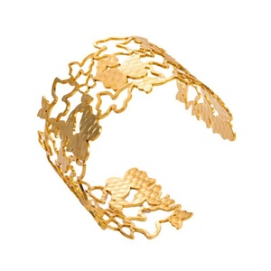 Pulsera Hueca de Acero Inoxidable de Lujo con Baño de Oro de 18K, Diseño Fresco y Dulce, para el Verano, Brazaletes de Moda - Product Image 1