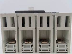 Nuevo y Original SACE Tmax T2S 160 4 Polos PR221DS para PLC, Amplia Experiencia Técnica con Solida Experiencia en Mantenimiento Industrial - Product Image 6