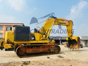 Excavatrice sur chenilles miniature Komatsu PC800 d'occasion, 80 tonnes, excellent état, cabine propre, bon rendement énergétique, fonctionnement facile, moteur, pompe - Product Image 5