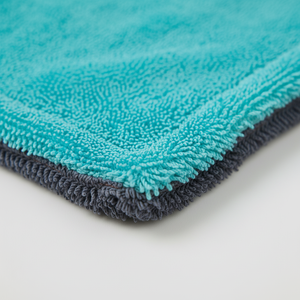 Serviette de lavage de voiture en microfibre à tricotage en chaîne à haute densité, super douce, sur mesure, torsadée, toutes tailles, impression de logo pour le nettoyage de voiture - Product Image 1