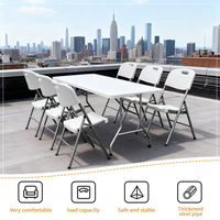 Table pliante rectangulaire en plastique HDPE blanc durable pour l'extérieur, avec pieds pliants, idéale pour les dîners, les jardins, les fêtes, les événements et les hôtels.