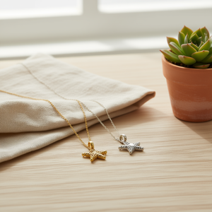 Collar con Colgante de Acuario en Acero Inoxidable 46057 Tono Plata y Oro - Product Image 3