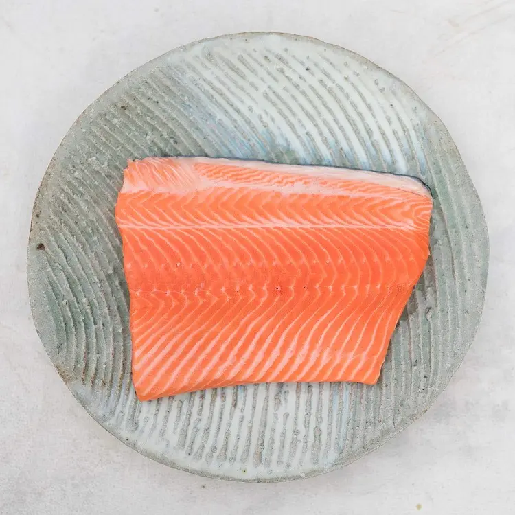 天然冷凍chum海新鮮なサーモン大西洋全体ラウンド新鮮凍結魚ピンクサーモン