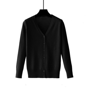<span class=keywords><strong>Cardigan</strong></span> leggero multi colori a manica lunga da <span class=keywords><strong>donna</strong></span> con scollo a V di base pronto per la spedizione all'ingrosso della fabbrica - Product Image 4