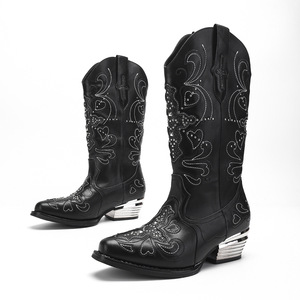 <span class=keywords><strong>Botas</strong></span> de montar altas estilo vaquero vintage para <span class=keywords><strong>mujer</strong></span>, con bordado de pedrería negra y tacón de bloque metálico, ideales para festivales. - Product Image 2