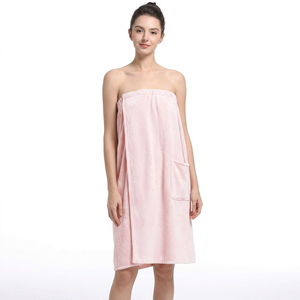 Robe en tissu éponge doux de haute qualité pour femmes avec poche, ajustement sûr et réglable pour le bain, le spa, la maison et les voyages - Product Image 1