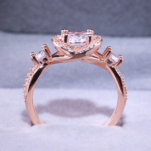 Anello con design geometrico color rosa, anello classico da donna - Product Image 6