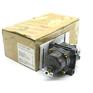 Fishere 67C Series Instrument Supply Regulators 67CFR 67CFR-226 67CFR-237 67CFR-601 - Product Image 6