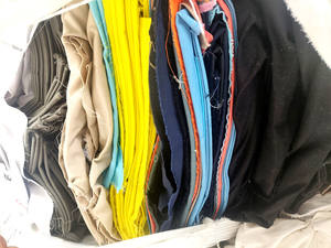 ZHAORUN, gran oferta, diferentes colores, precio de Kilo barato, remanente de 1-5 <span class=keywords><strong>metros</strong></span> por encima, pieza de corte de sarga de algodón, tela en stock - Product Image 5