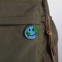 Protégez notre terre maison émail broche personnalisée sauver la planète aimer votre maman Kawaii métal Badge sac revers vêtements bijoux en gros