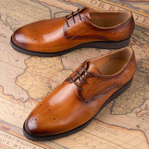 Chaussures de bureau haut de gamme faites à la main - Derby Business Casual - Chaussures habillées marron de haute qualité et confortables pour hommes - Product Image 1