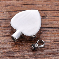 Colgante Clásico Hecho a Mano, Ecológico, Duradero y Hermético, de Acero Inoxidable Plateado con Cristal de Zirconia en Forma de Corazón para Urna de Mascotas