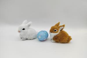 Maßgefertigter Flauschiger Oster-Geschenkanhänger, Realistisches Plüsch-Kaninchen, Kreative Schreibtisch-Dekoration, Feiertagsdekoration - Product Image 5