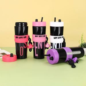 Vente en gros usine : Gobelet sport en verre grande capacité, design élégant, avec paille et cordon, tendance pour filles, pour café et boissons, idéal comme cadeau - Product Image 1