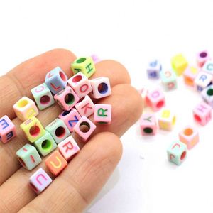 Perles alphabet en plastique acrylique, 500g/lot, couleurs pastel, perles intercalaires acryliques en vrac avec grand trou de 3,5 mm - Product Image 1