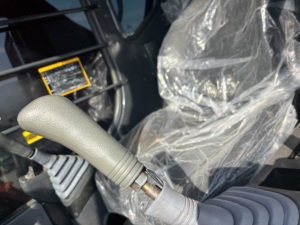 Excavadora hidráulica sobre orugas Hitachi ZX350 de 35 toneladas para tareas pesadas con durabilidad - Product Image 4