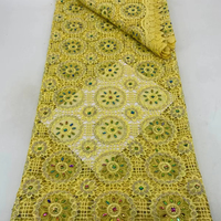 Tissu brodé en brocart organique de haute qualité 2025 avec strass et diamants, dentelle africaine soluble dans l'eau pour robes de mariée et tenues pour garçons