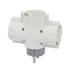 Presa Elettrica ExtraStar a 3 Fori in Plastica Resistente, Bianca, 16A 250V, per Uso Domestico Interno - Product Image 1