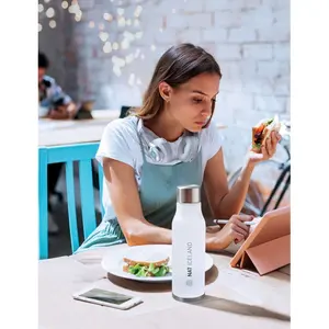 Bottiglia d'acqua sostenibile Glacier RPET, merchandising ecologico - Product Image 6