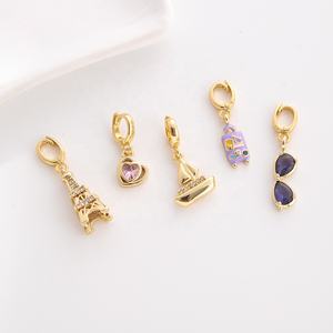 سلسلة السفر مشابك بتصميم ذاتي لأساور وقلائد ومجوهرات مطلية بالذهب عيار 18 قيراطًا، إكسسوارات تعليقة على شكل طائرة وحقيبة يد وبيكيني ونظارات - Product Image 5