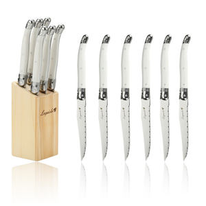 Ensemble de couteaux à steak <span class=keywords><strong>Laguiole</strong></span> 6 pièces en acier inoxydable de style design moderne avec manche en ABS à bord dentelé dans un support en bois - Product Image 3