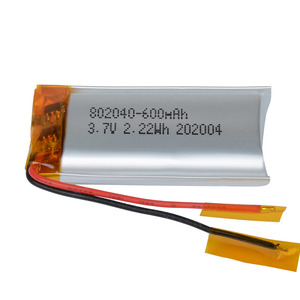 <span class=keywords><strong>Mejor</strong></span> venta 3,7 V batería recargable de litio 602040 702040 baterías de litio 802040 3,7 V 600mAh li-polímero pequeña batería lipo - Product Image 1