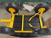 Chariot de jardin basculant, chariot utilitaire robuste à grande capacité pour la plage, la cour, la pelouse, provenant d'une usine OEM