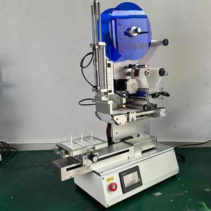 Machine d'étiquetage semi-automatique de haute précision pour cartes électroniques, boîtes en bois et boîtes moulées en maille, avec moteur compact pour étiquetage supérieur de petite taille - Product Image 2