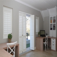 Volets motorisés blancs horizontaux personnalisés au meilleur prix Volets de plantation en bois Volets en pvc pour fenêtres rondes
