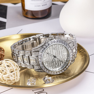 Reloj de Pulsera de Cuarzo para Hombre, Diseño Moderno y Elegante, Chapado en Oro y Plata, con Diamantes de Laboratorio en Forma de Baguette, Estilo Arcoíris - Product Image 5