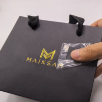 Autocollants en résine adhésive personnalisés avec estampage à chaud en feuille d'or et impression sérigraphique pour l'emballage de marques cosmétiques