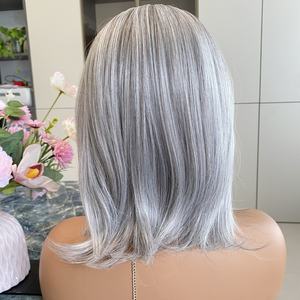 Perruque synthétique frontale 13x4 à dentelle transparente, fibre Futura naturelle, ombré gris, avec bonnet en filet ajustable – Meilleures ventes - Product Image 6
