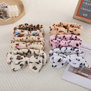 للبيع بالجملة أربطة رأس للمكياج ، ربطة رأس بشعار مخصص ، رباط رأس للعناية بالبشرة في المنتجعات المرجانية الناعمة ، رباط رأس للعناية بالبشرة للنساء - Product Image 2