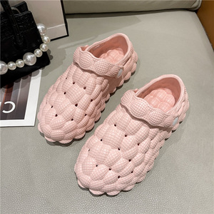 Sandalias de Verano Unisex al por Mayor, Zuecos de Burbuja, Diseño Novedoso, Suela Gruesa, Cómodas y Antideslizantes para Primavera - Product Image 4